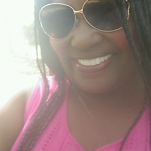 Meet your Posher, Kimberly